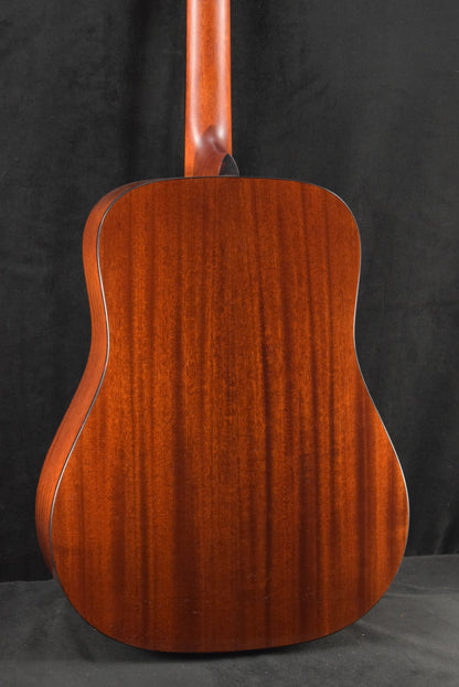 Eastman E2D-DLX-SB Solid Cedar/Sapele Dreadnought Sunburst Truetone Gloss