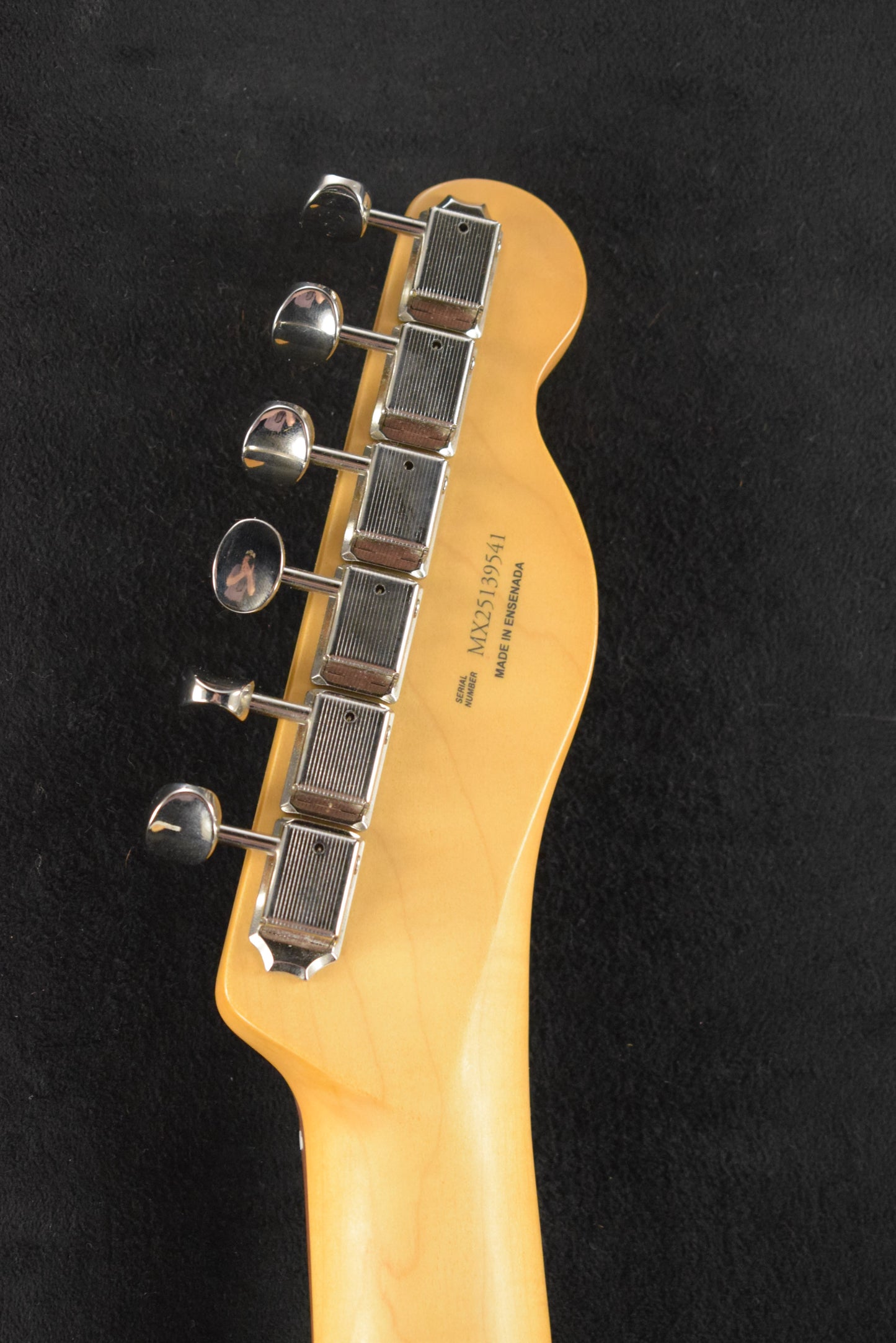 Fender Player II Telecaster Left-Hand Polar White Rosewood Fingerboard