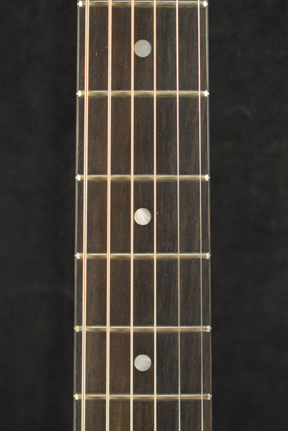 Eastman E3OM-DLX Acoustic Electric Orchestra Model Natural Truetone Gloss