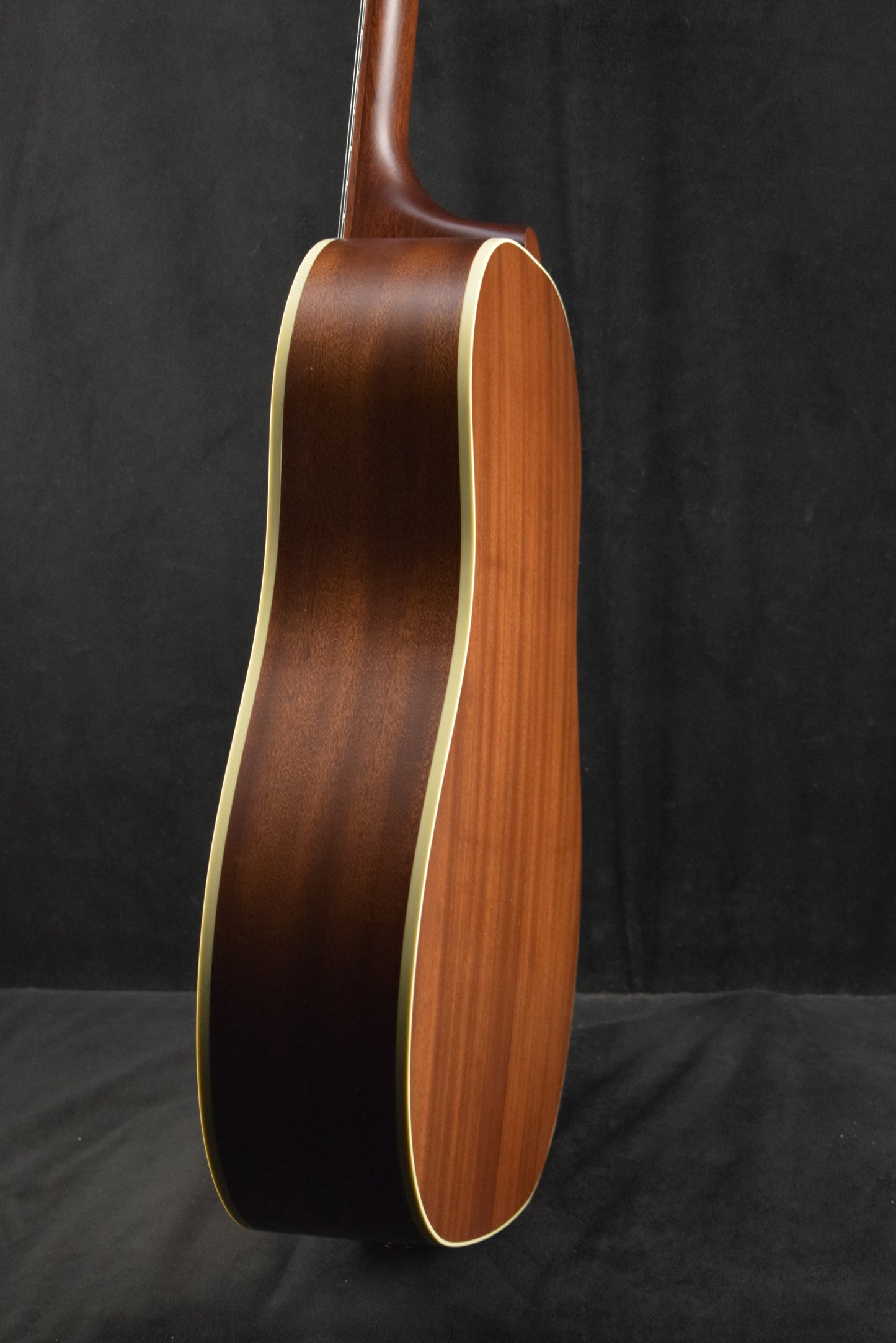 Gibson J-45 Special Satin Honey Burst