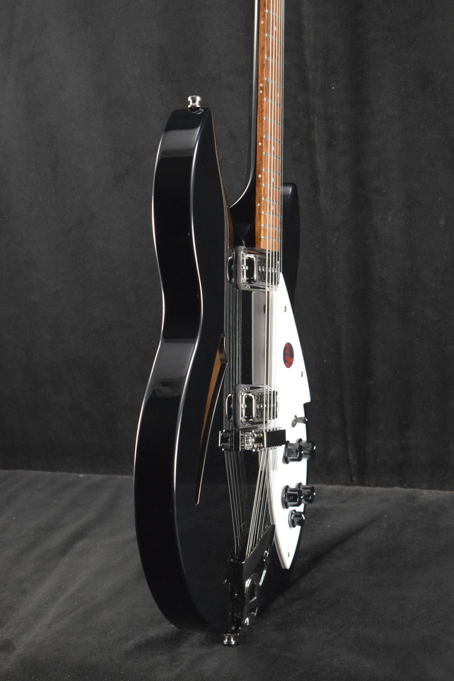 Rickenbacker 330/12 12-String Jetglo