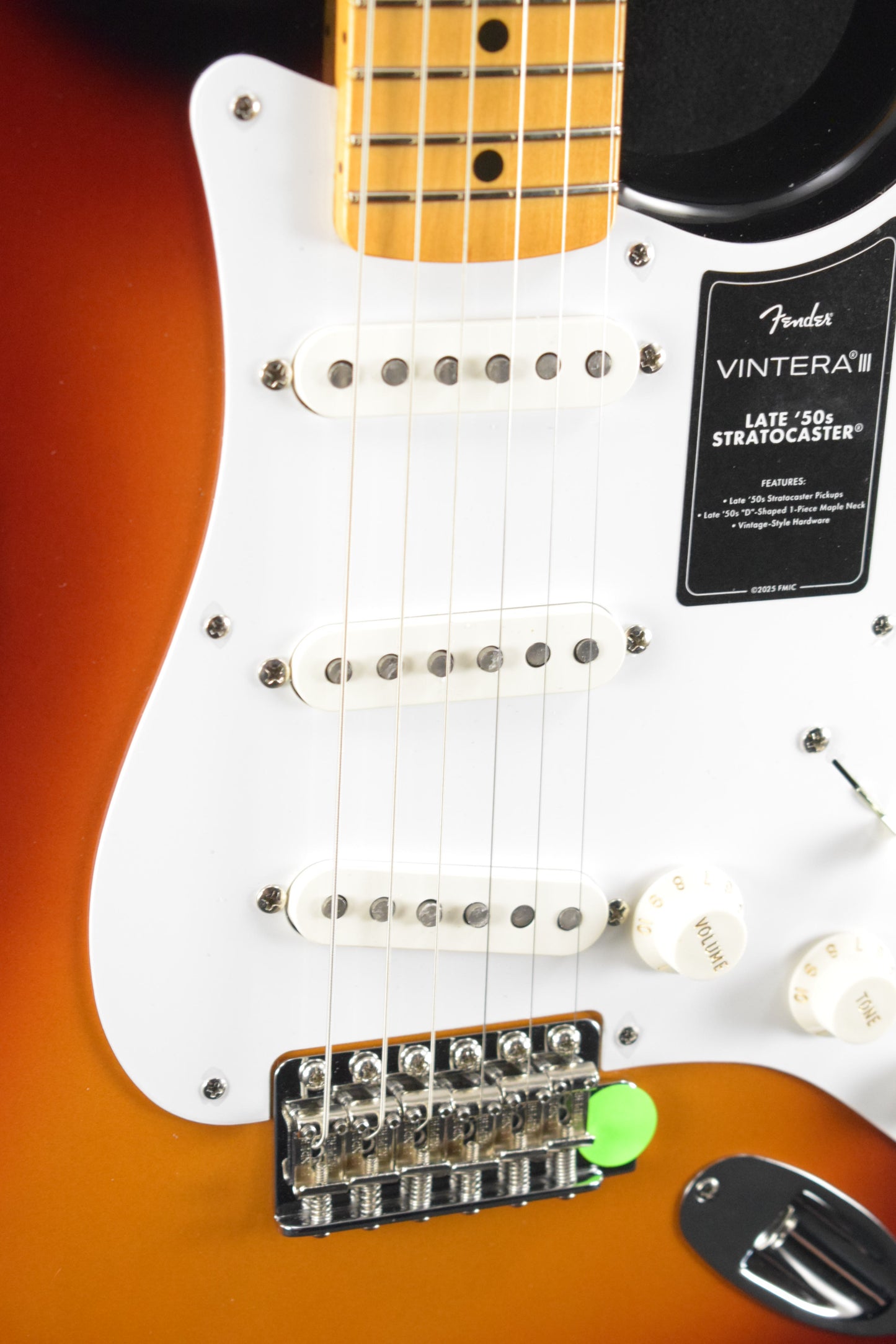 Fender Vintera III Late '50s Stratocaster 3-Color Sunburst Maple Fingerboard