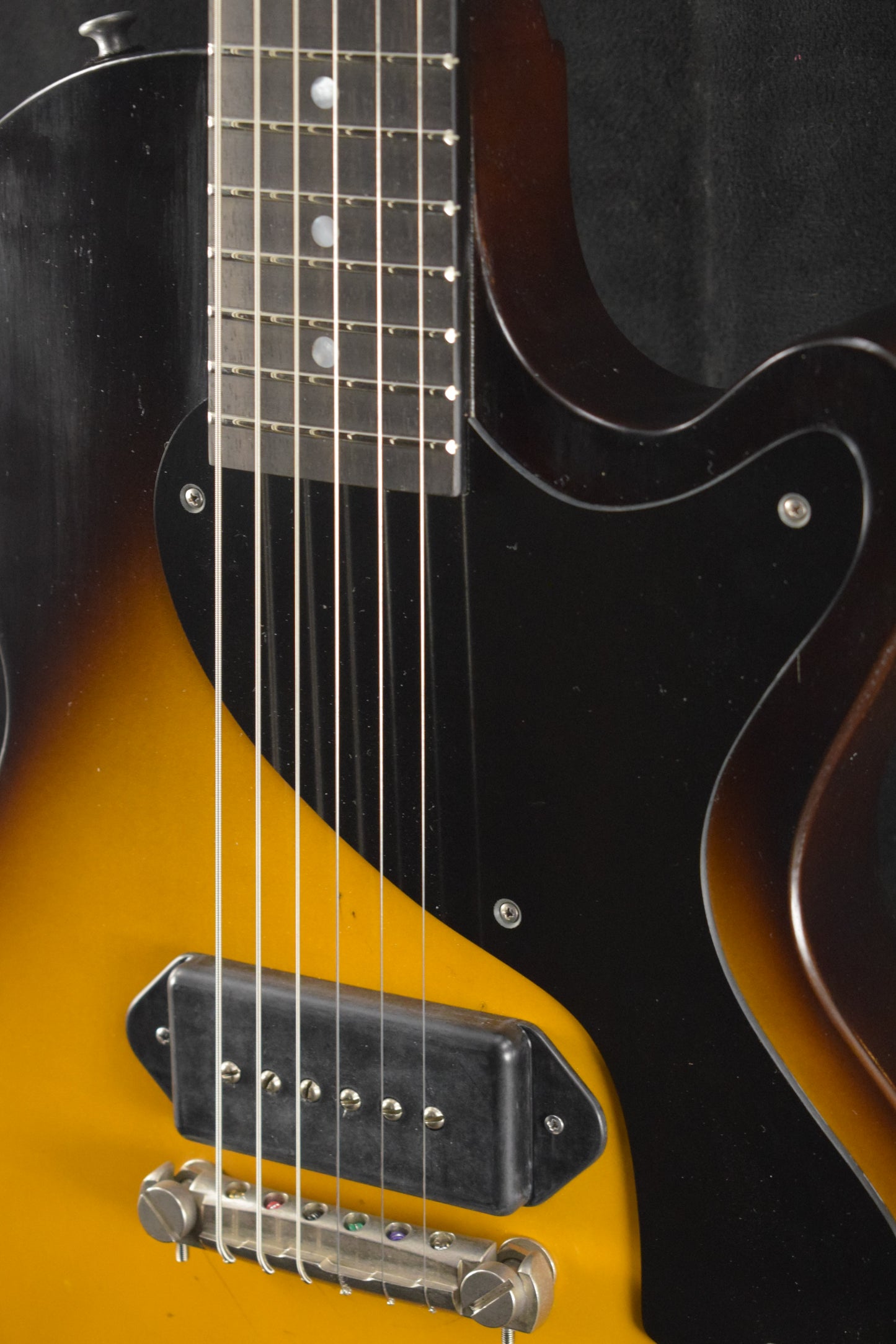 Eastman SB55/V-SB Solid Body Antique Varnish Sunburst Finish