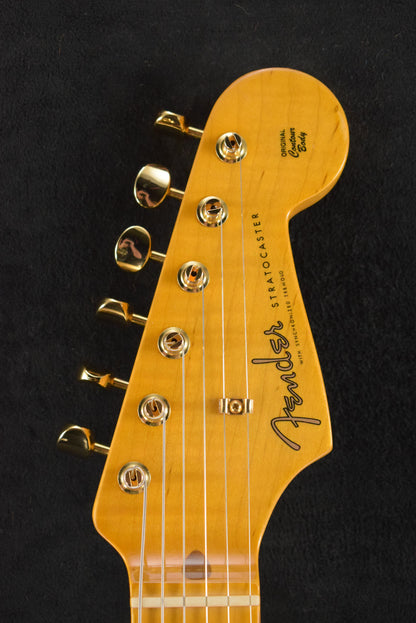 Fender Limited Edition American Vintage II 1957 Stratocaster Flame Maple Fingerboard White Blonde