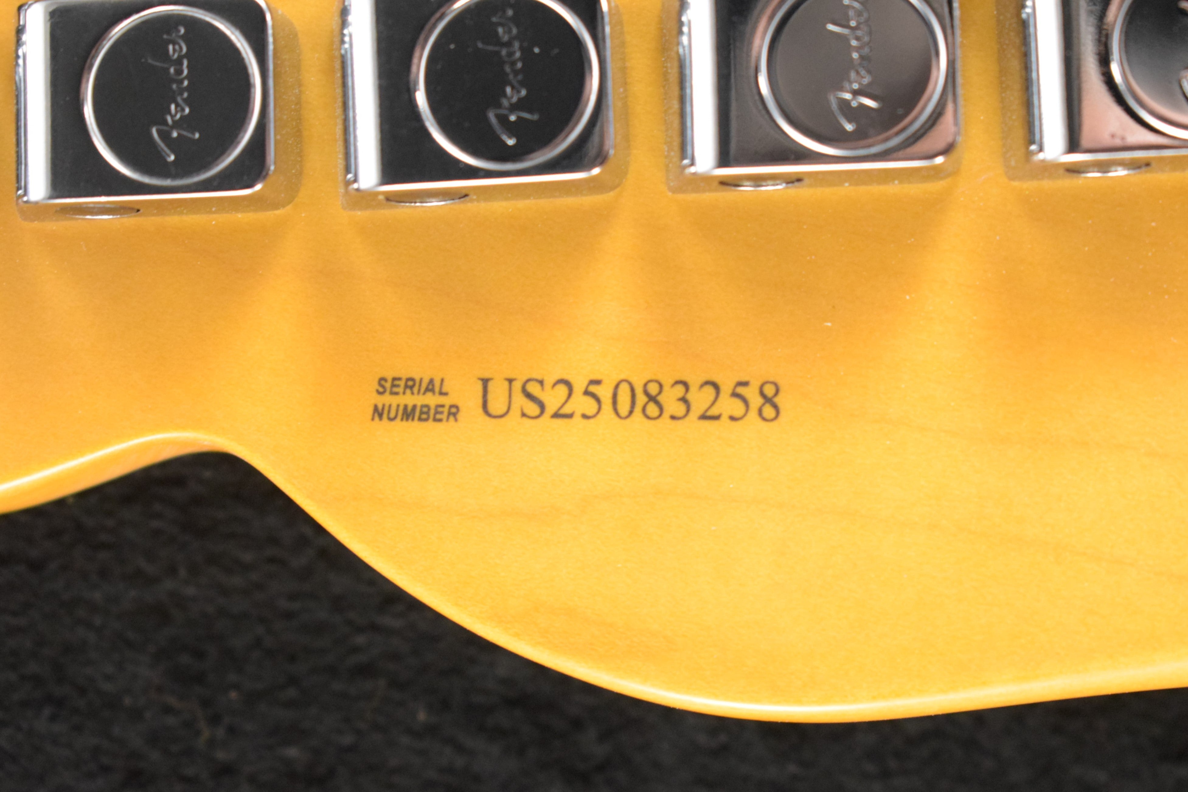 Fender American Professional II Telecaster Black Maple Fingerboard