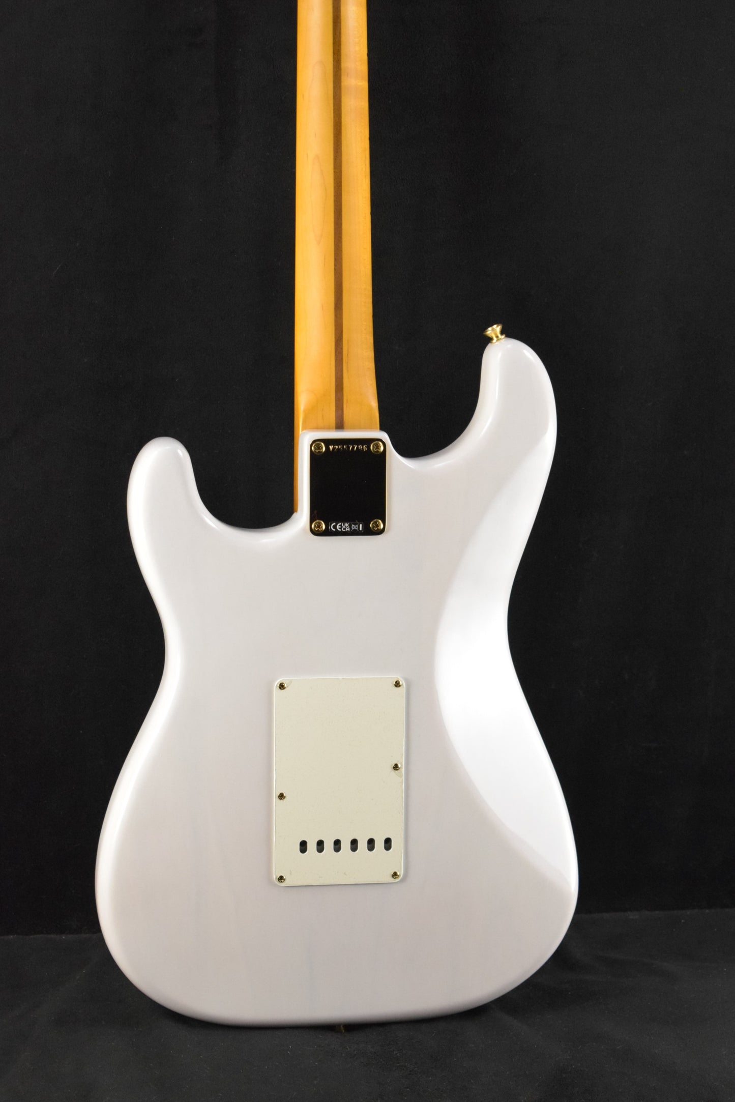Fender Limited Edition American Vintage II 1957 Stratocaster Flame Maple Fingerboard White Blonde
