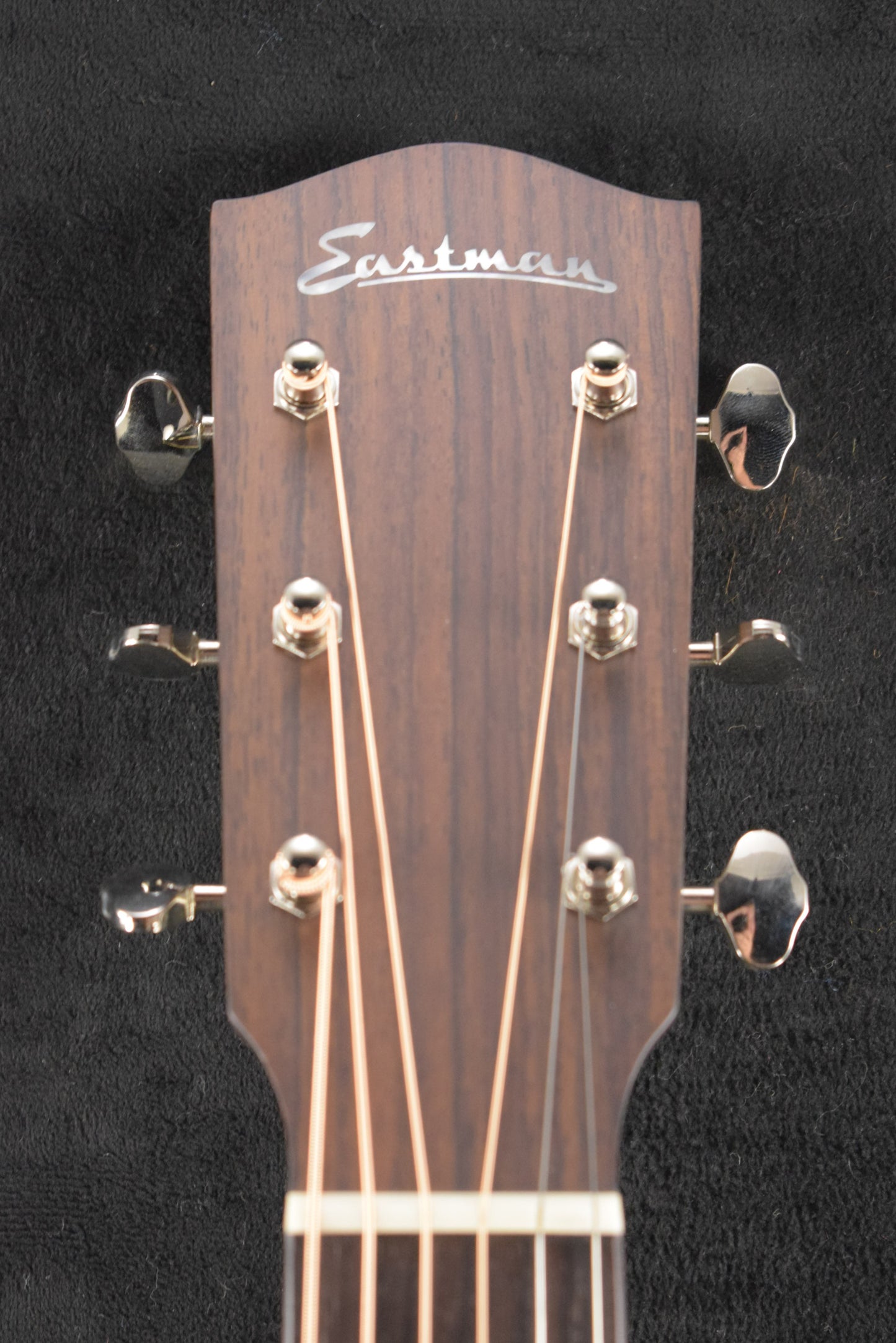 Eastman E20SS-TC Thermo Cured Slope Shoulder Dreadnought Sunburst Truetone Gloss