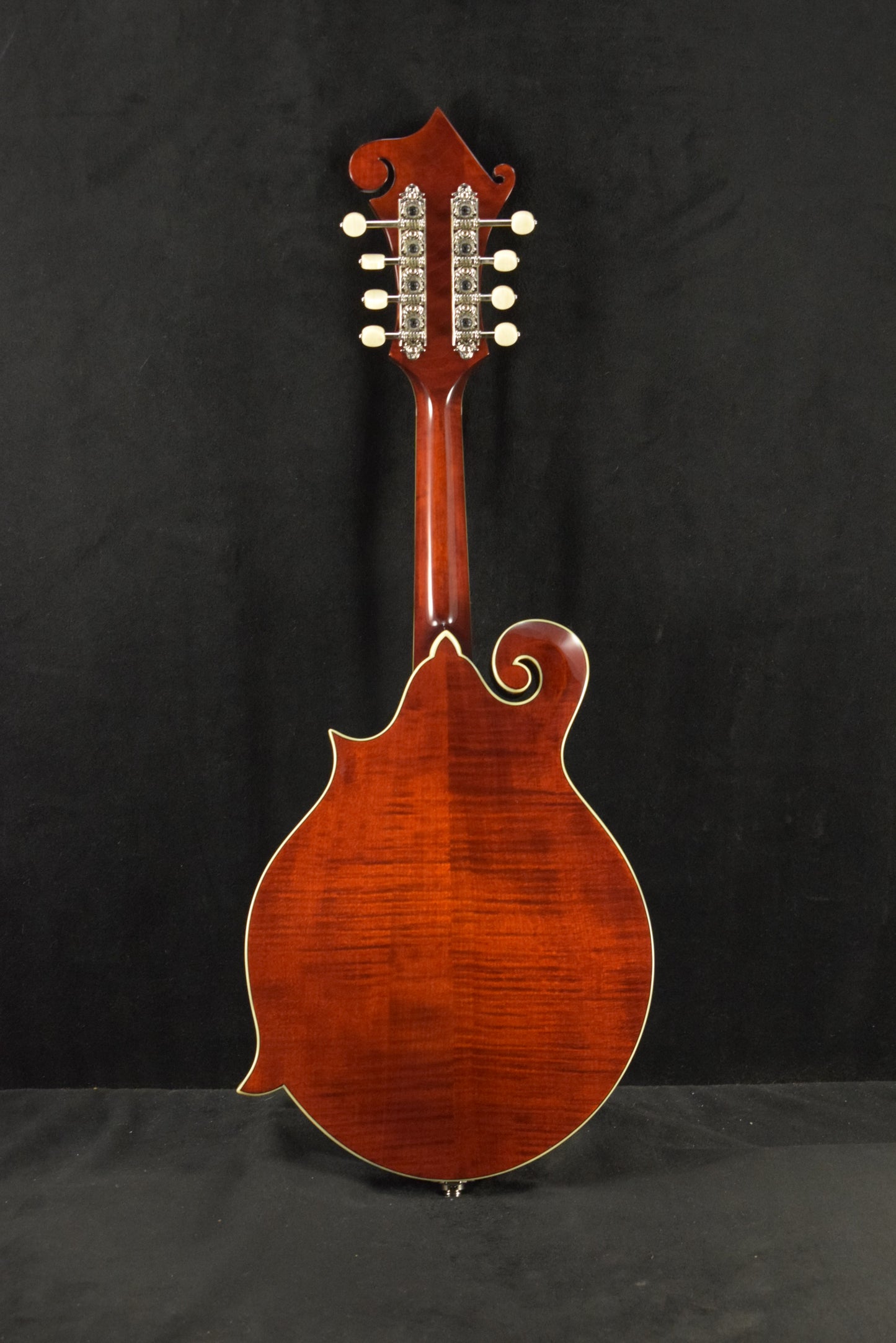 Eastman MD614 F-Style Oval-Hole Electric Mandolin Classic Gloss
