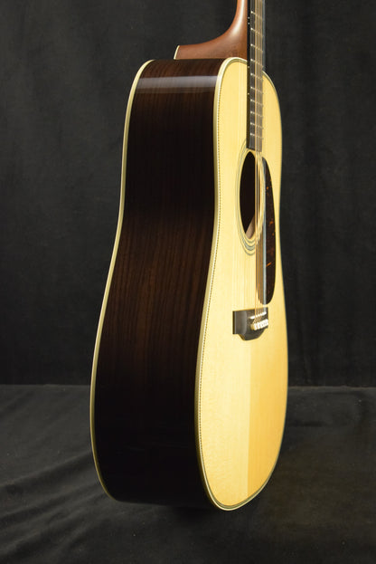 Martin HD-28 Natural