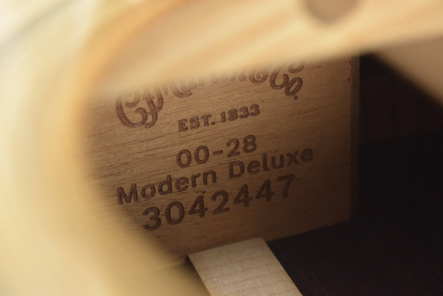 Martin 00-28 Modern Deluxe