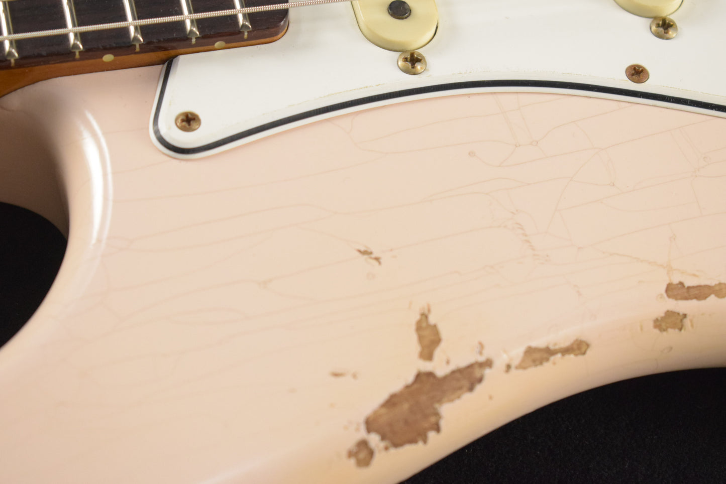 Fender Limited Edition '64 Stratocaster Relic - Super Faded Aged Shell Pink