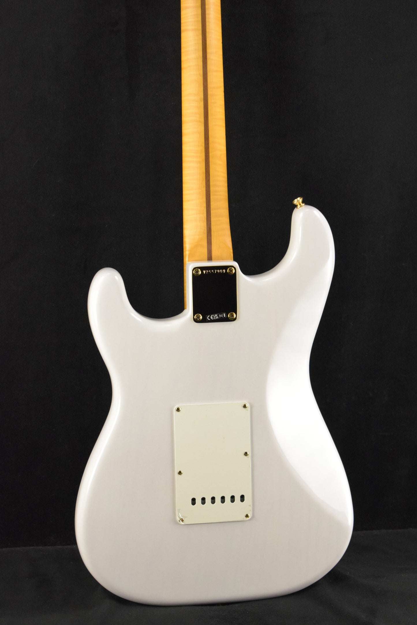 Fender Limited Edition American Vintage II 1957 Stratocaster Flame Maple Fingerboard White Blonde