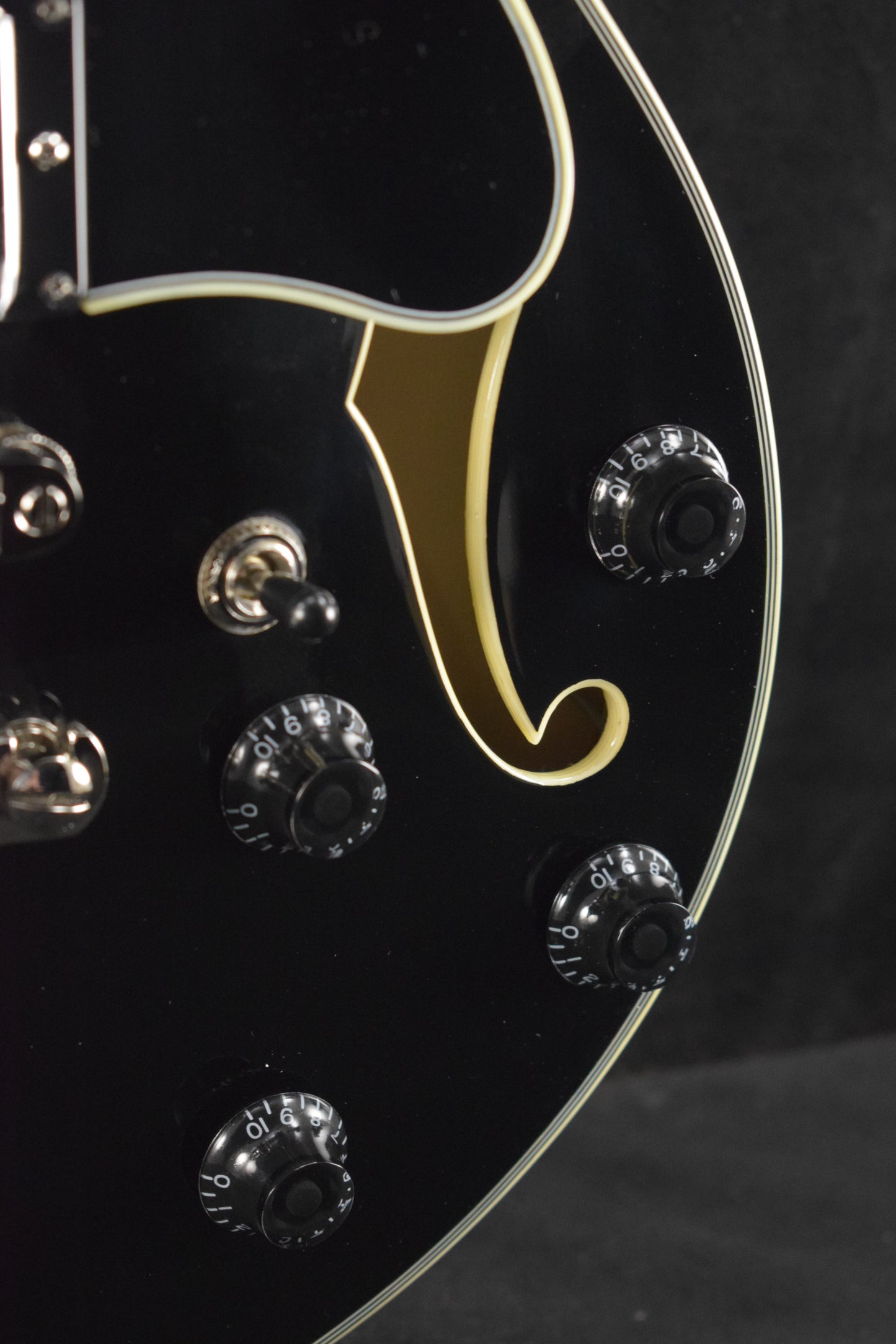 Eastman T484-BK Truetone Gloss Finish Black
