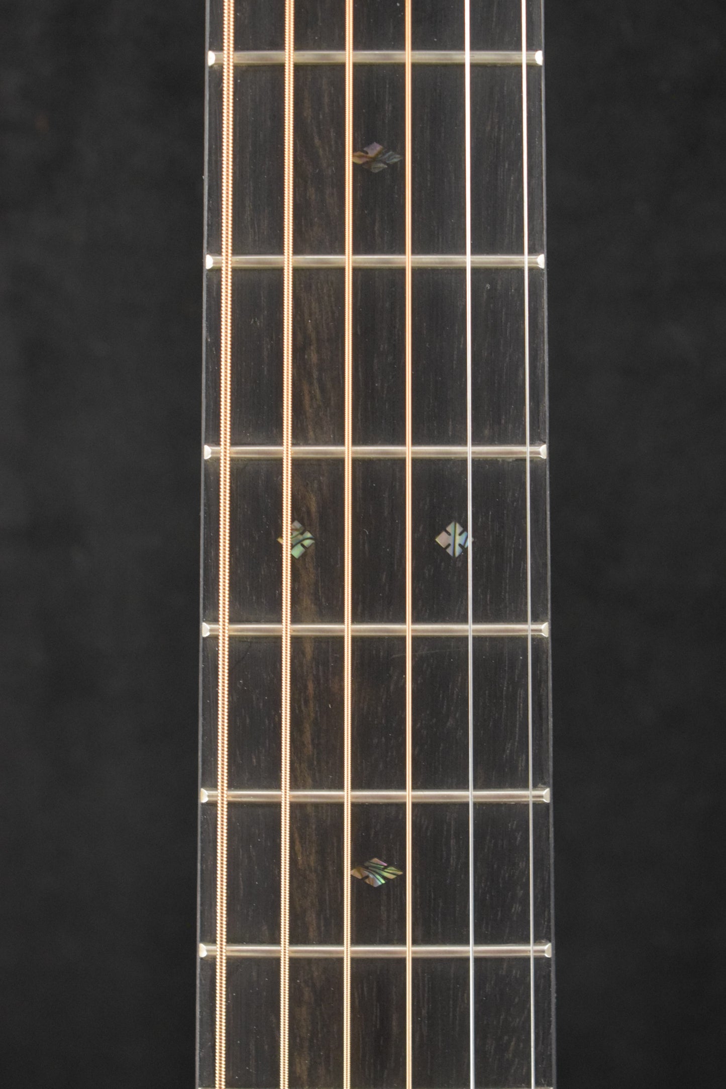 Martin HD-28 Gloss