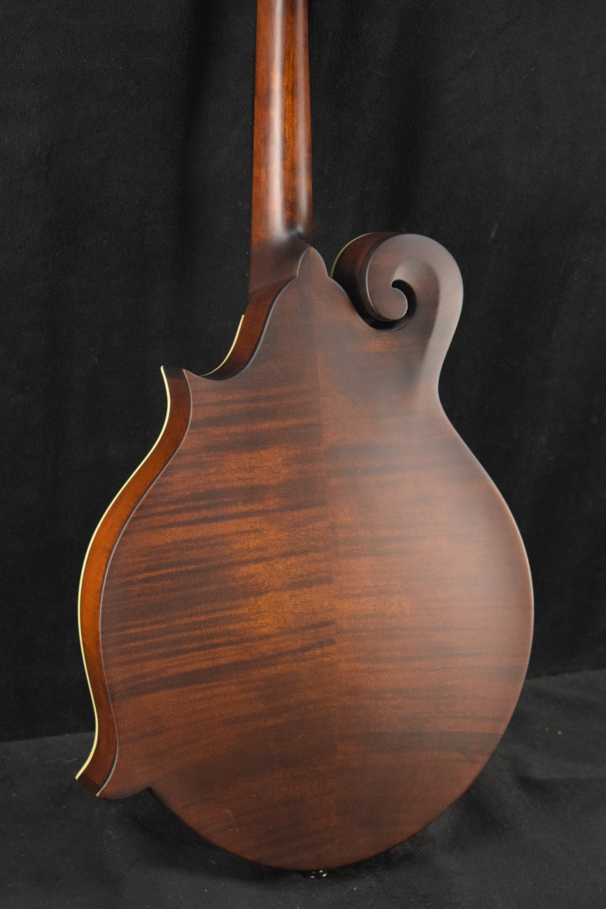 Eastman MD314 F-Style Oval-Hole Mandolin Classic Satin Finish