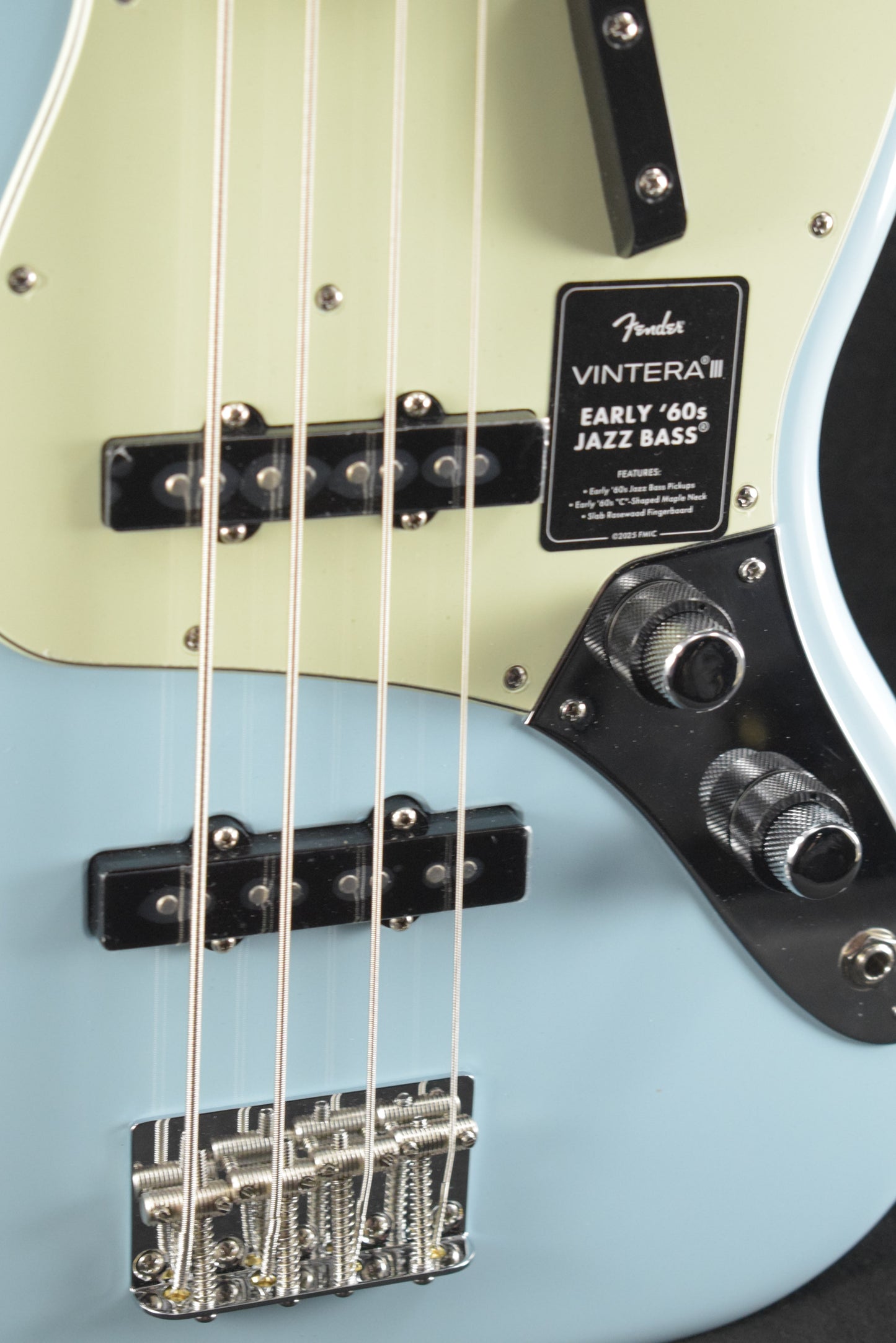 Fender Vintera III Early '60s Jazz Bass Sonic Blue Rosewood Fingerboard