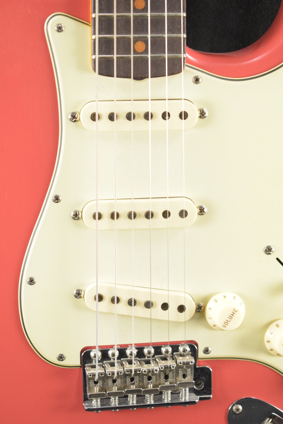 Fender '64 Stratocaster Journeyman Relic w/Closet Classic Hardware - Faded Aged Fiesta Red