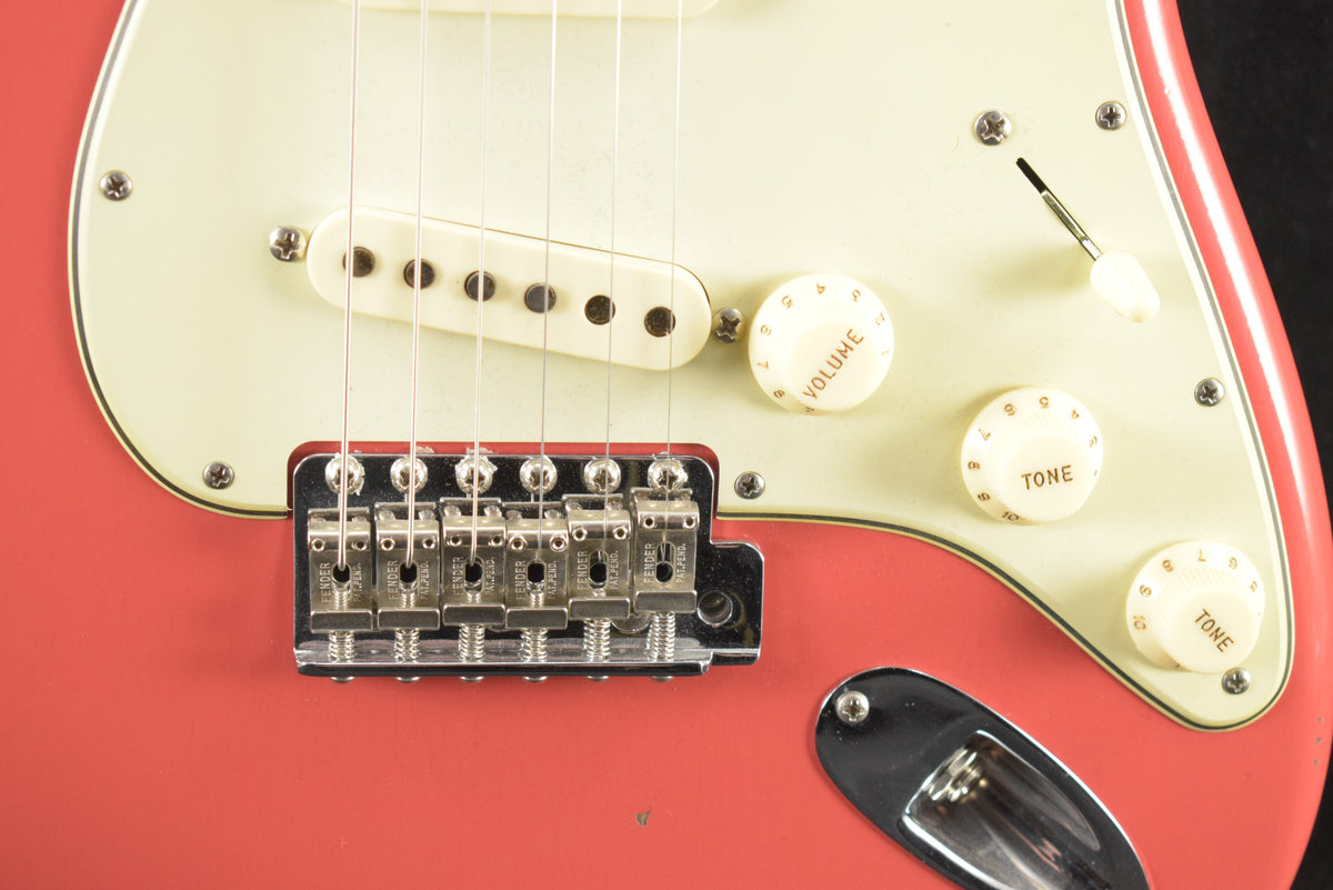 Fender '64 Stratocaster Journeyman Relic w/Closet Classic Hardware - Faded Aged Fiesta Red