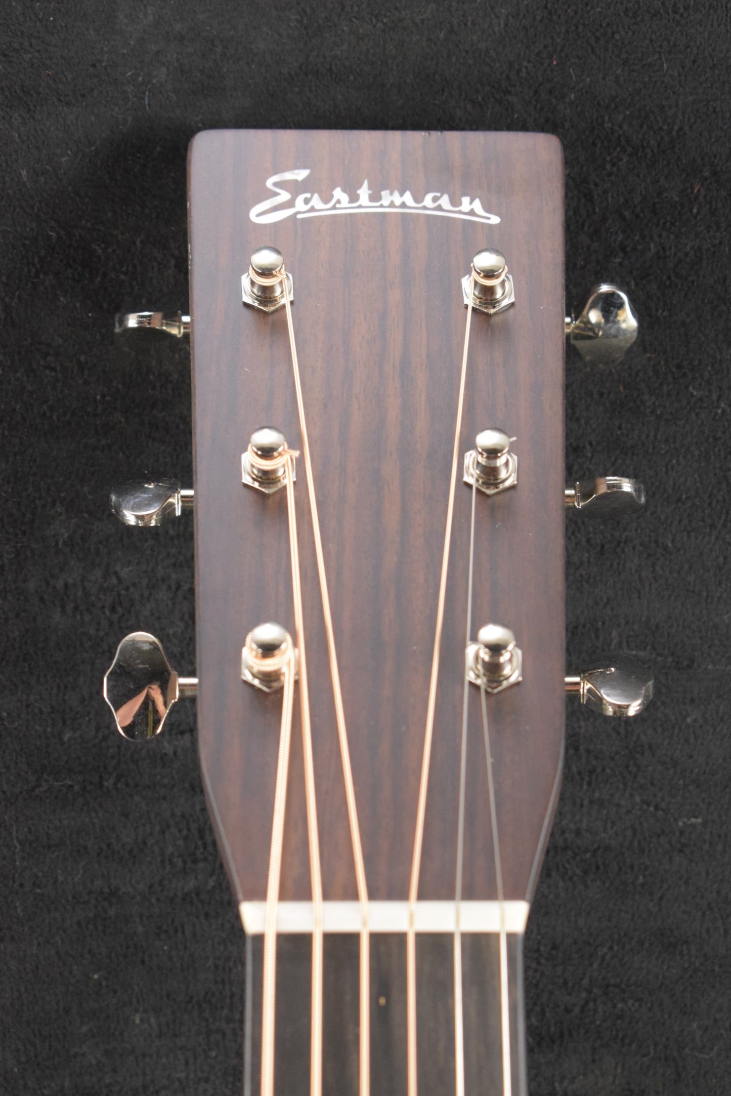 Eastman E8OM-TC Orchestra Model Thermo Cured Sitka Spruce Top Natural Truetone Gloss