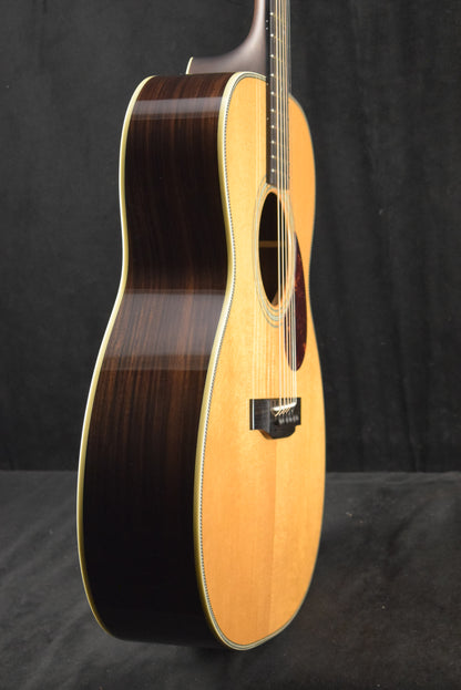 Eastman E8OM-TC Orchestra Model Thermo Cured Sitka Spruce Top Natural Truetone Gloss