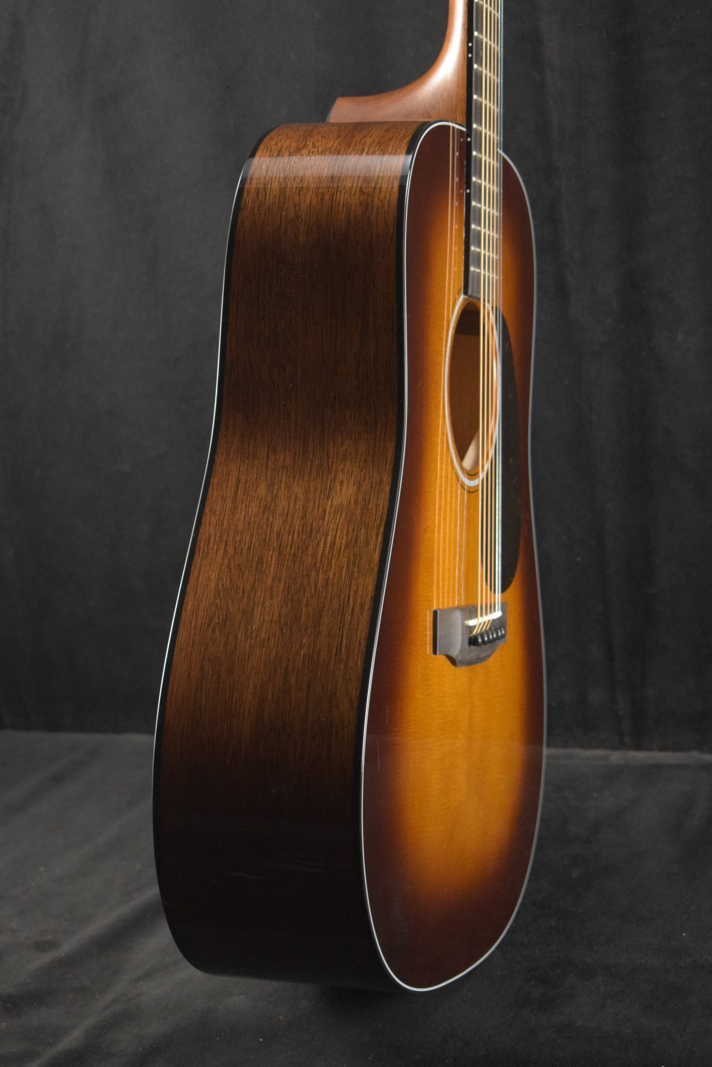 Martin D-18 1933 Ambertone