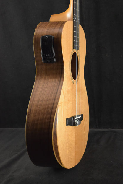 Taylor Academy 12e-N Nylon-String Acoustic-Electric Natural