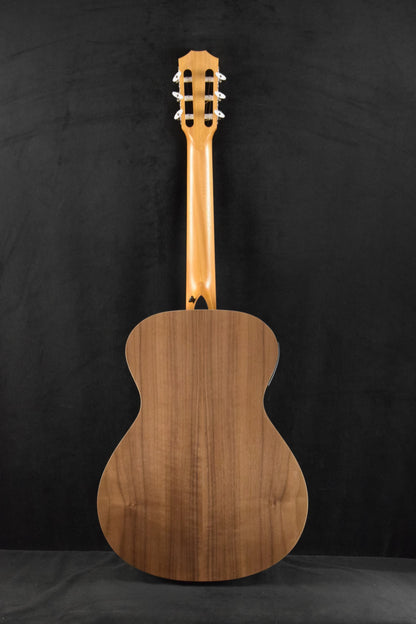 Taylor Academy 12e-N Nylon-String Acoustic-Electric Natural