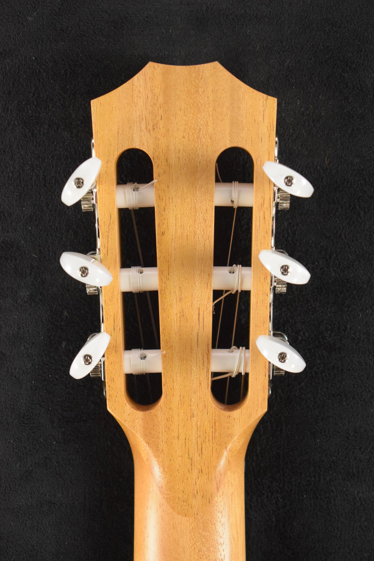 Taylor Academy 12e-N Nylon-String Acoustic-Electric Natural