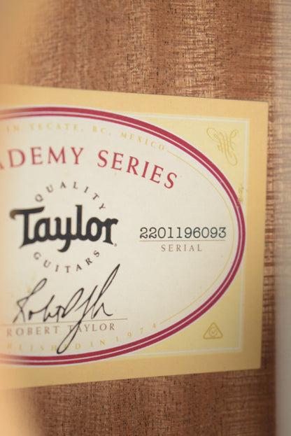 Taylor Academy 12e-N Nylon-String Acoustic-Electric Natural