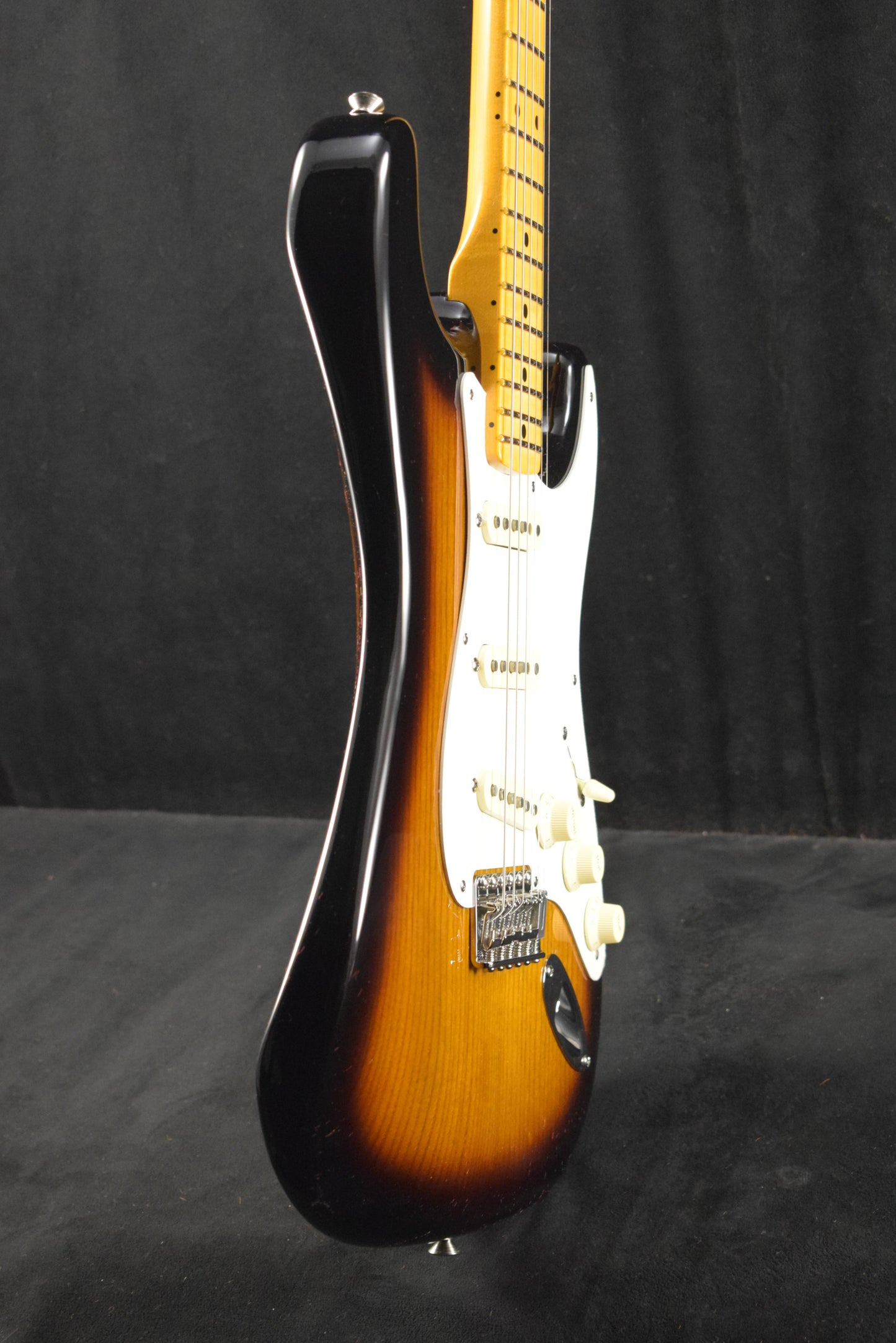 Fender Stories Collection Eric Johnson 1954 “Virginia” Stratocaster Maple Fingerboard 2-Color Sunburst