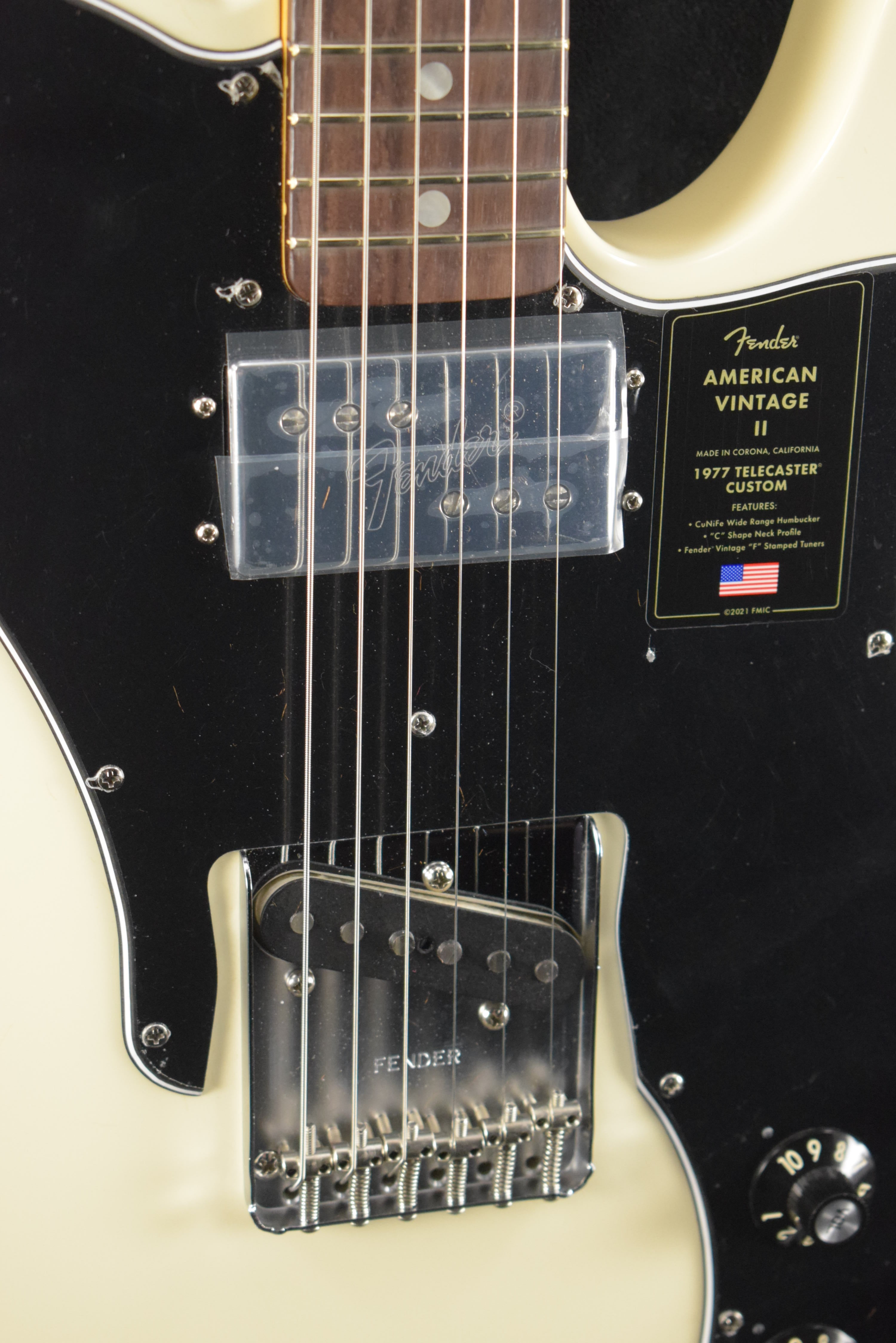 Fender American Vintage II 1977 Telecaster Custom Olympic White