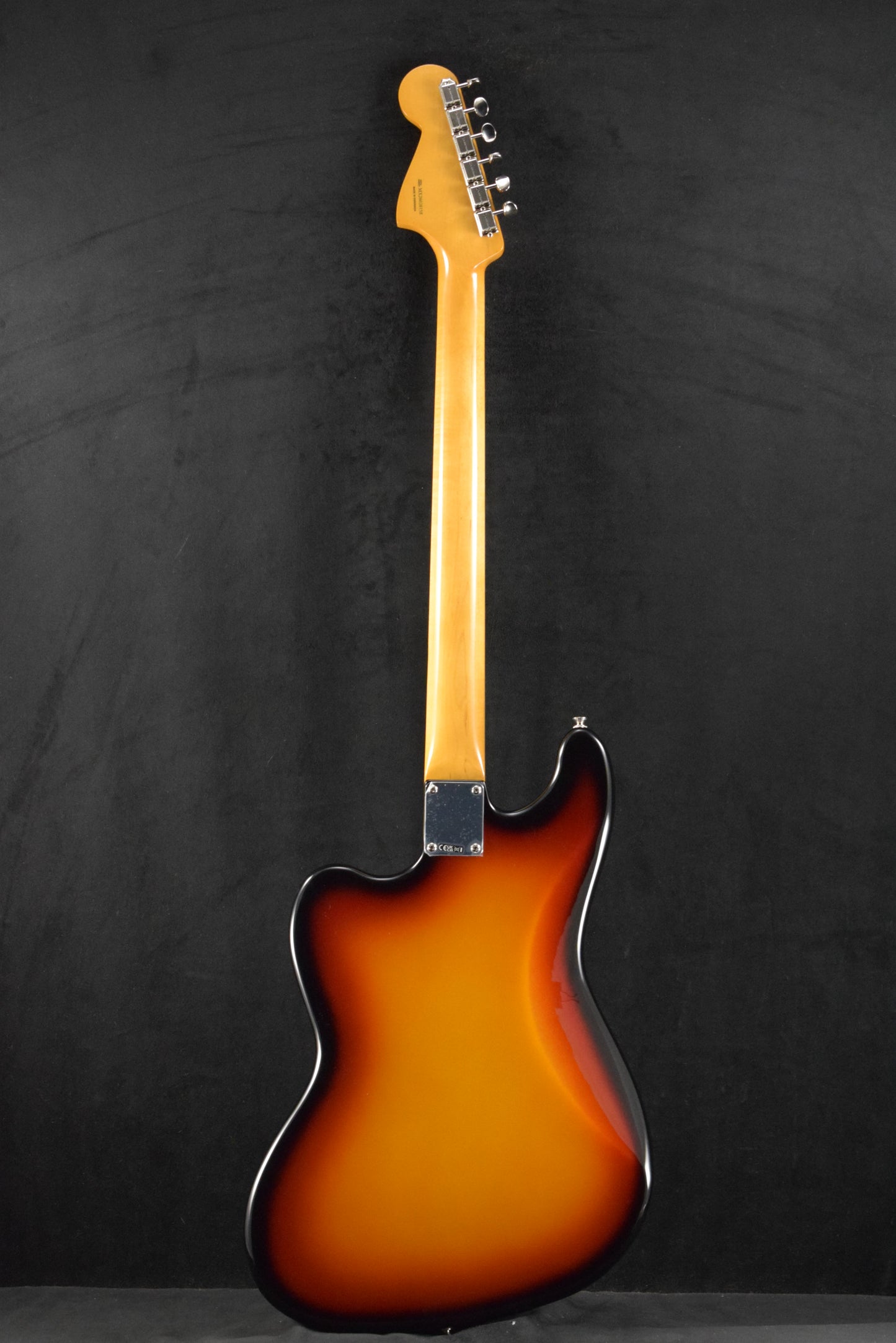 Fender Vintera III Early '60s Bass VI 3-Color Sunburst Rosewood Fingerboard