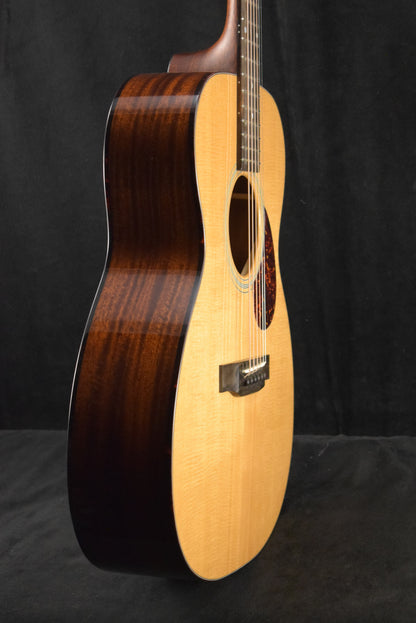 Eastman E1OM-DLX Acoustic-Electric Orchestra Model Natural Truetone Gloss