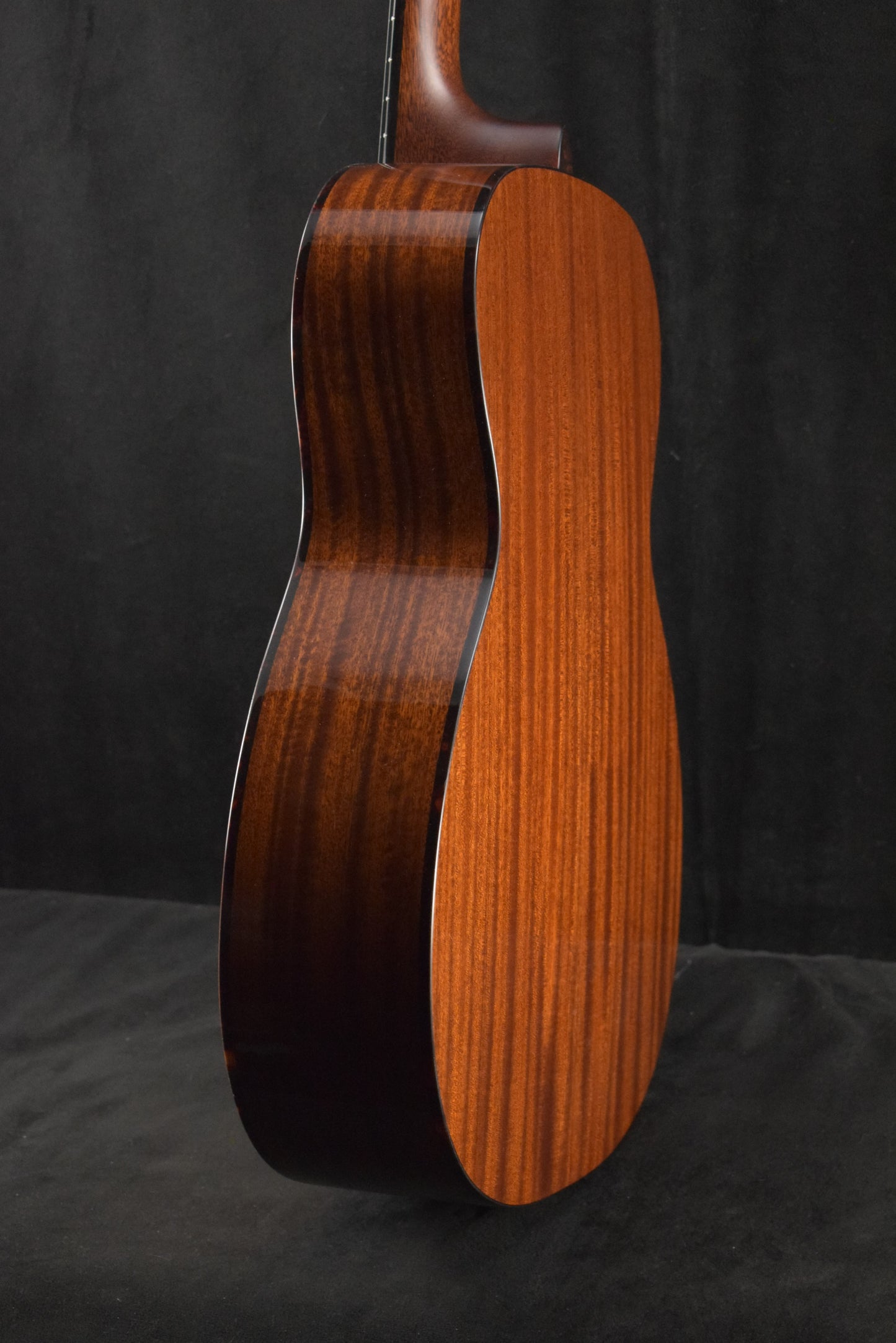 Eastman E1OM-DLX Acoustic-Electric Orchestra Model Natural Truetone Gloss