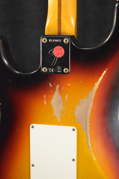 Fender 1969 Stratocaster Heavy Relic Aged Target 3-Color Sunburst with Matching Headcap