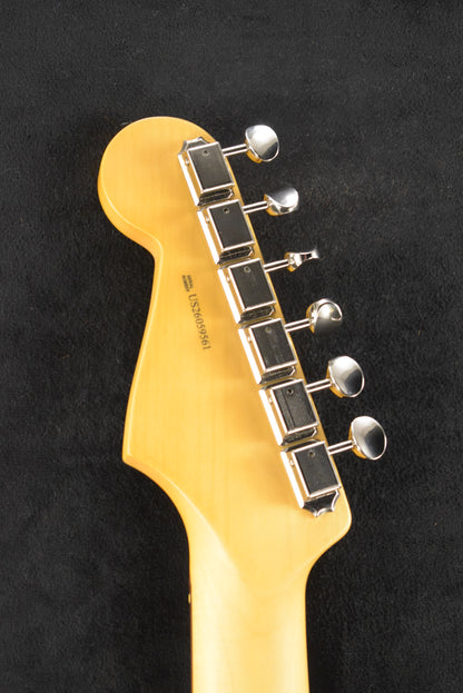 Fender Limited Edition American Professional Classic Stratocaster featuring the Fender Silent System 3-Color Sunburst