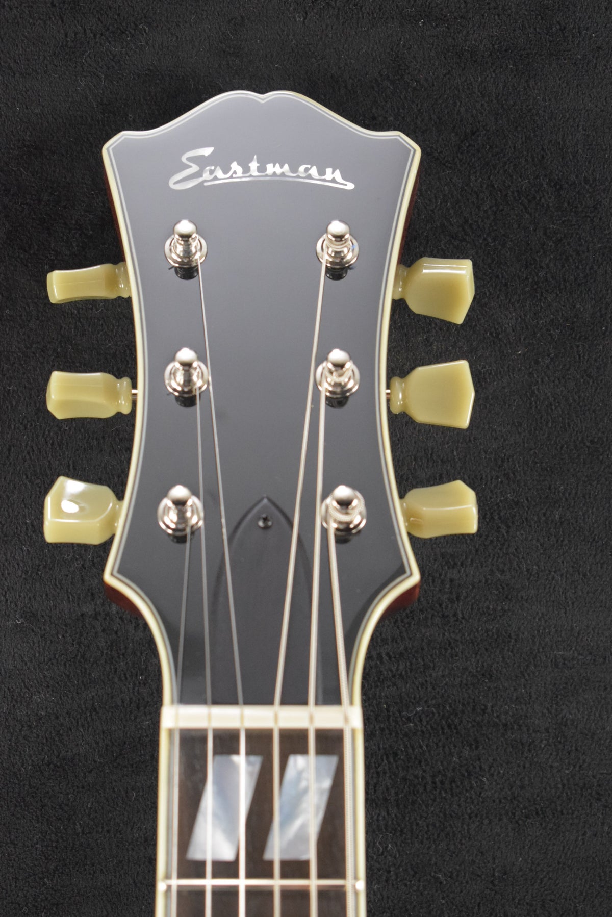 Eastman T486L Left-Handed 16" Thinline Classic Truetone Gloss