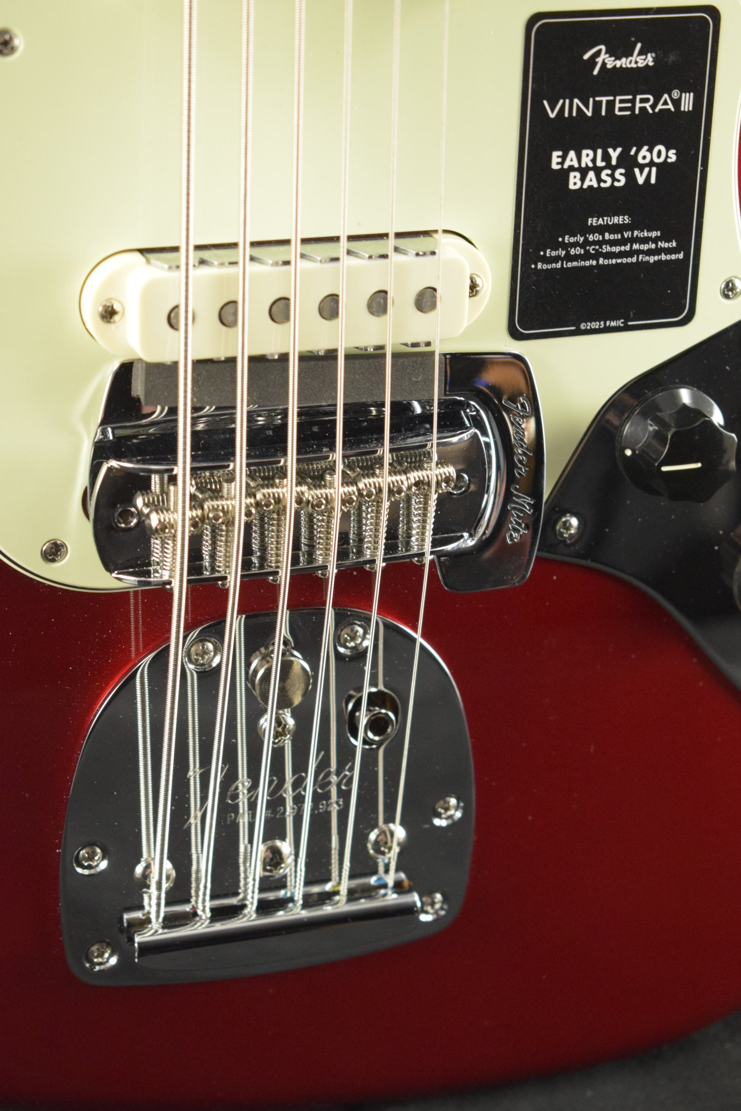 Fender Vintera III Early '60s Bass VI Candy Apple Red Rosewood Fingerboard