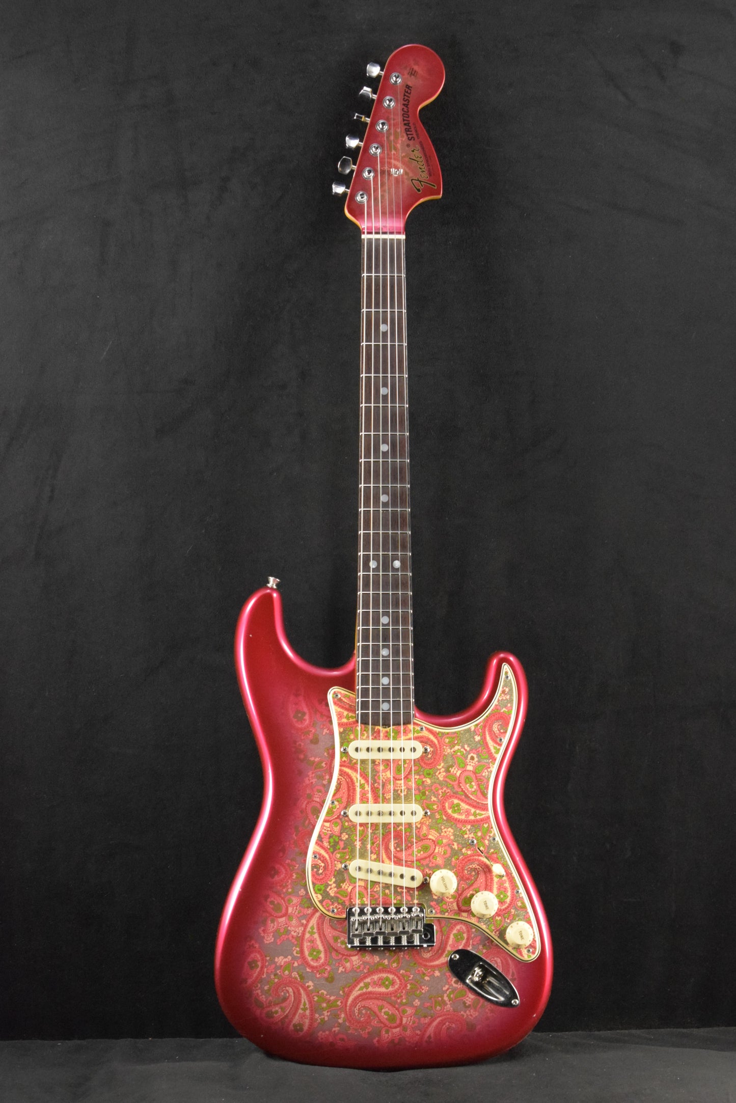 Fender Limited Edition '68 Stratocaster Journeyman Relic with Closet Classic Hardware Pink Paisley