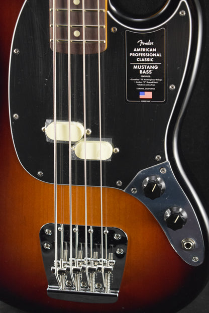Fender American Professional Classic Mustang Bass 3-Color Sunburst Rosewood Fingerboard