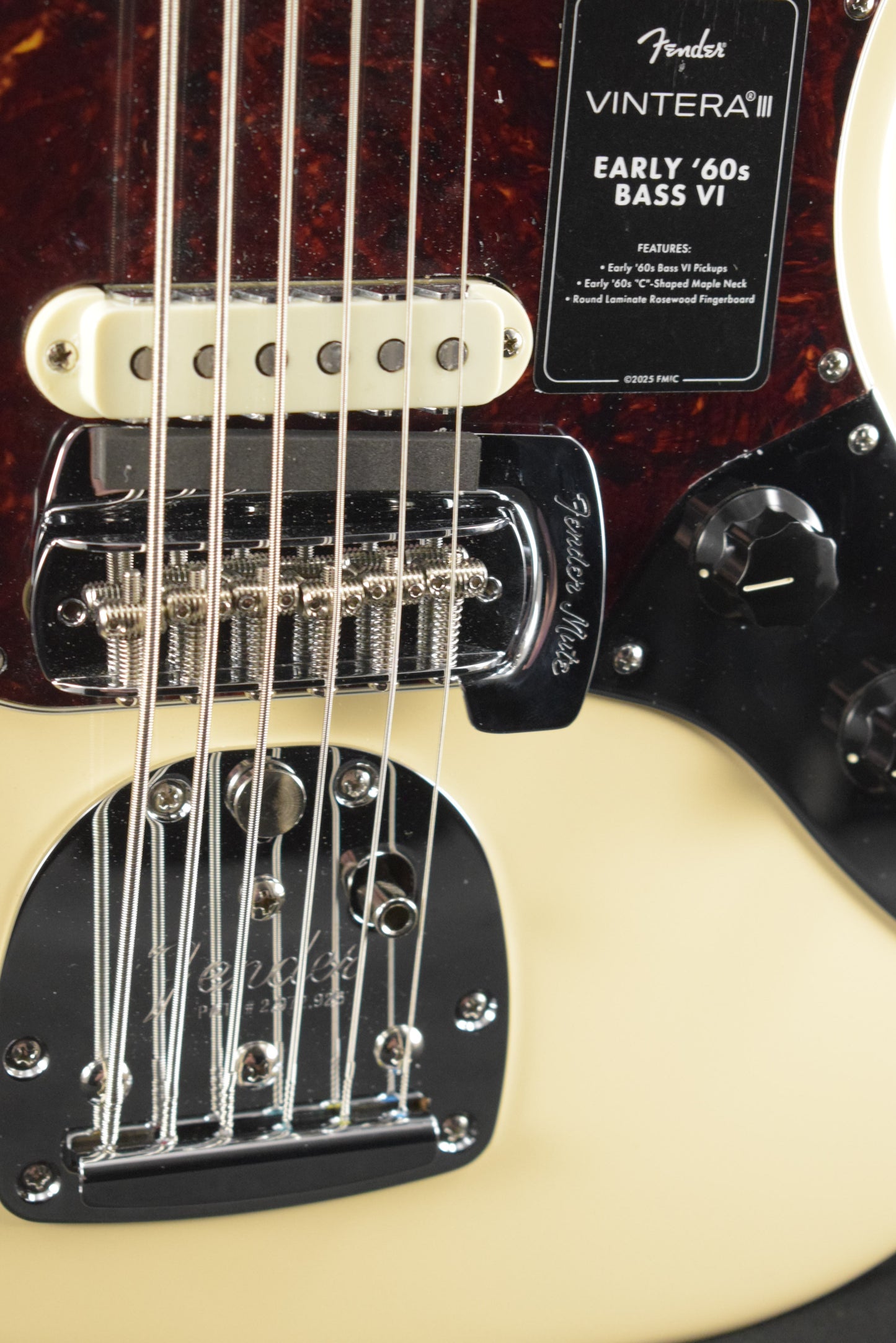 Fender Vintera III Early '60s Bass VI Olympic White Rosewood Fingerboard