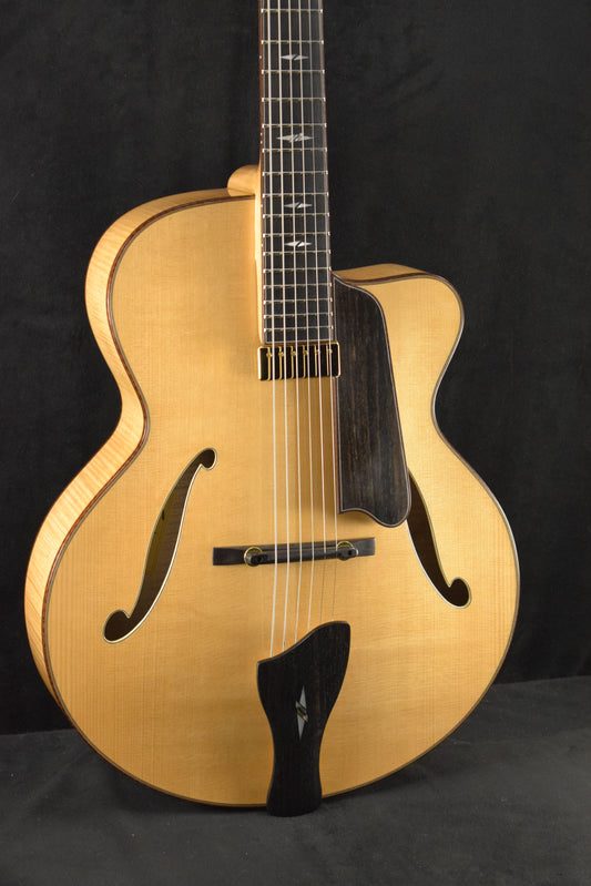 Eastman AR905CE-BD-TC Thermo-Cure 16" Archtop Blonde Truetone Gloss