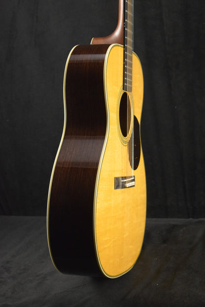 Martin 000-28 Shawn Mendes #24 of 88