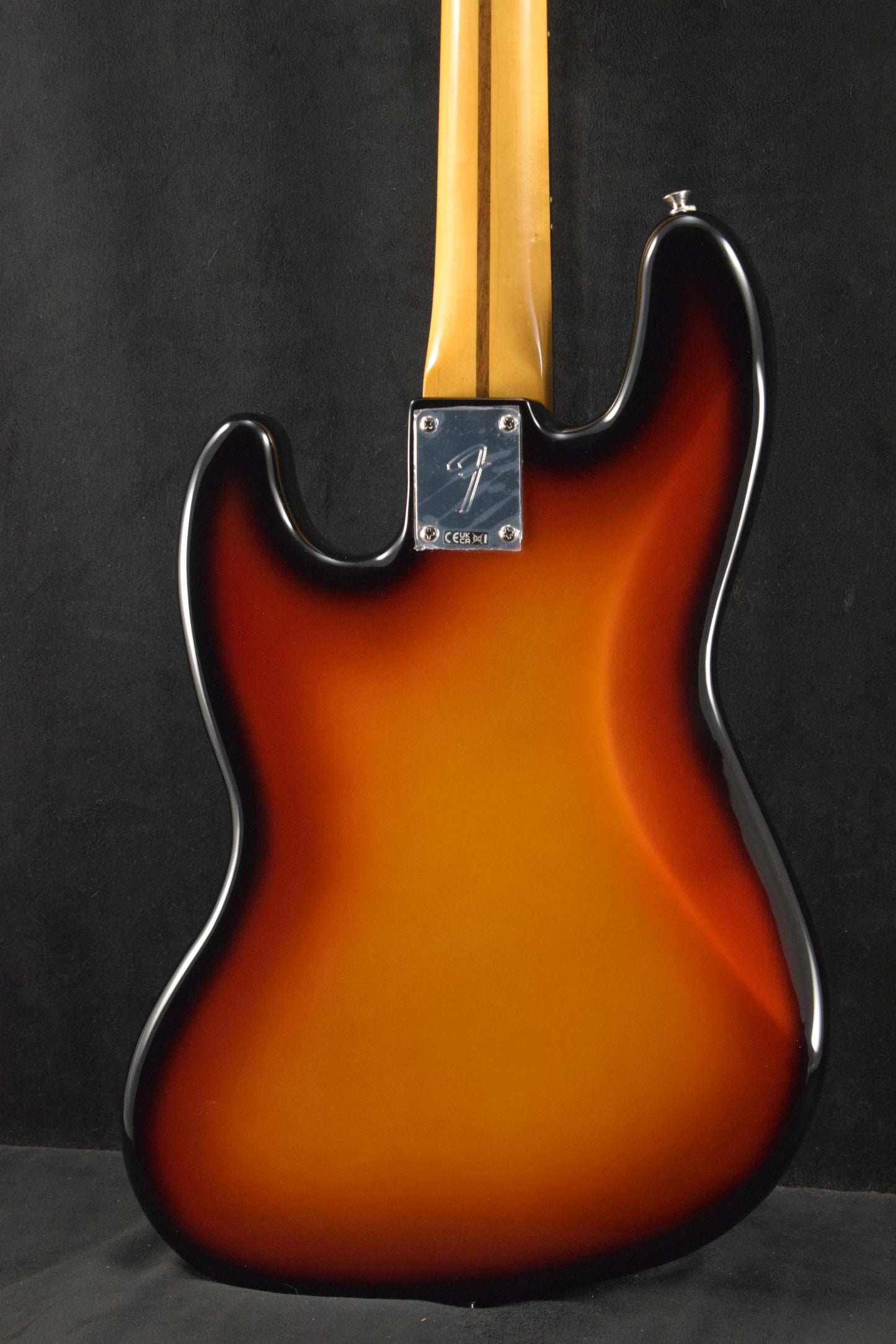 Fender Vintera III Early '70s Jazz Bass 3-Color Sunburst Maple Fingerboard