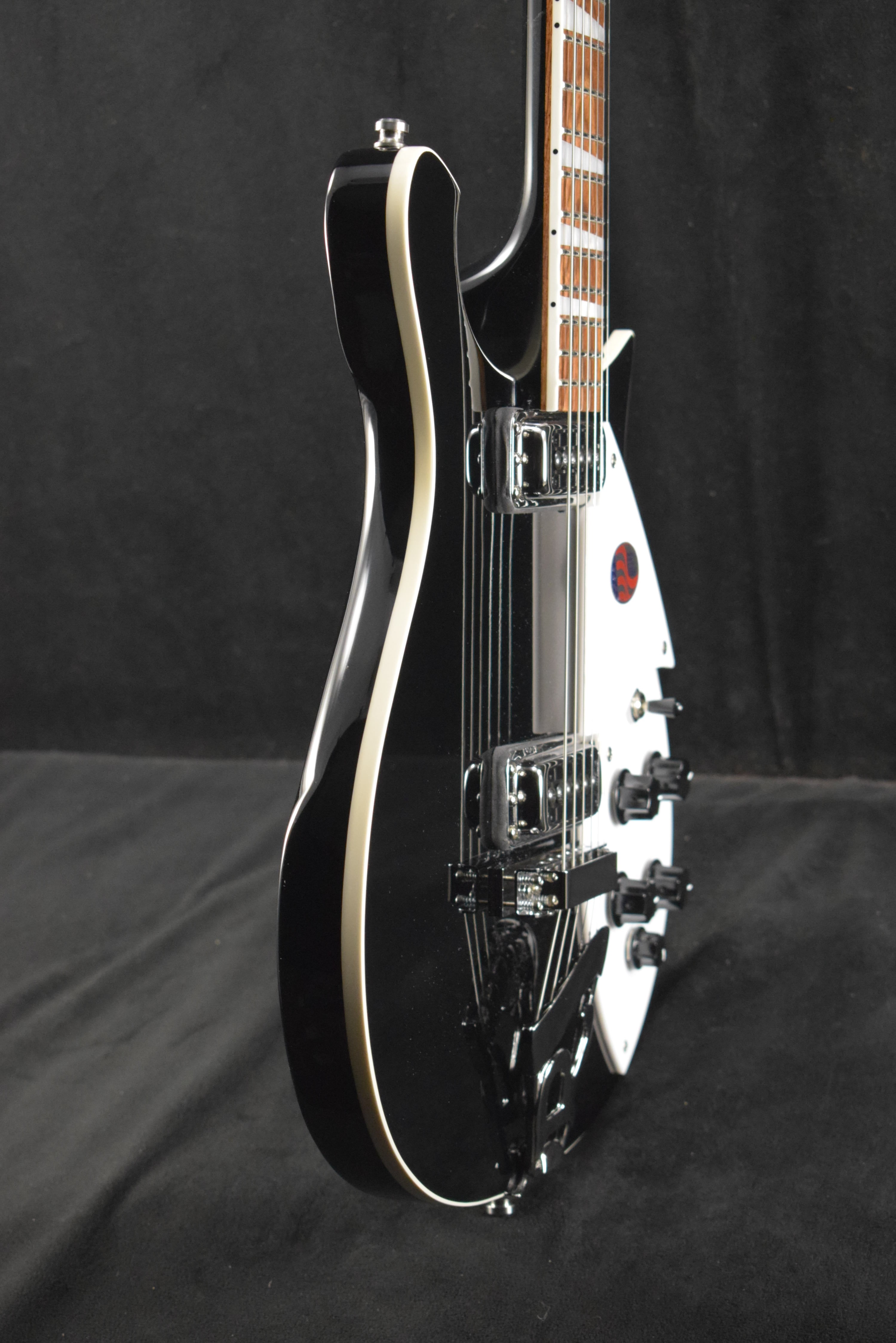 Rickenbacker 620 6-String Jetglo – Fuller's Guitar