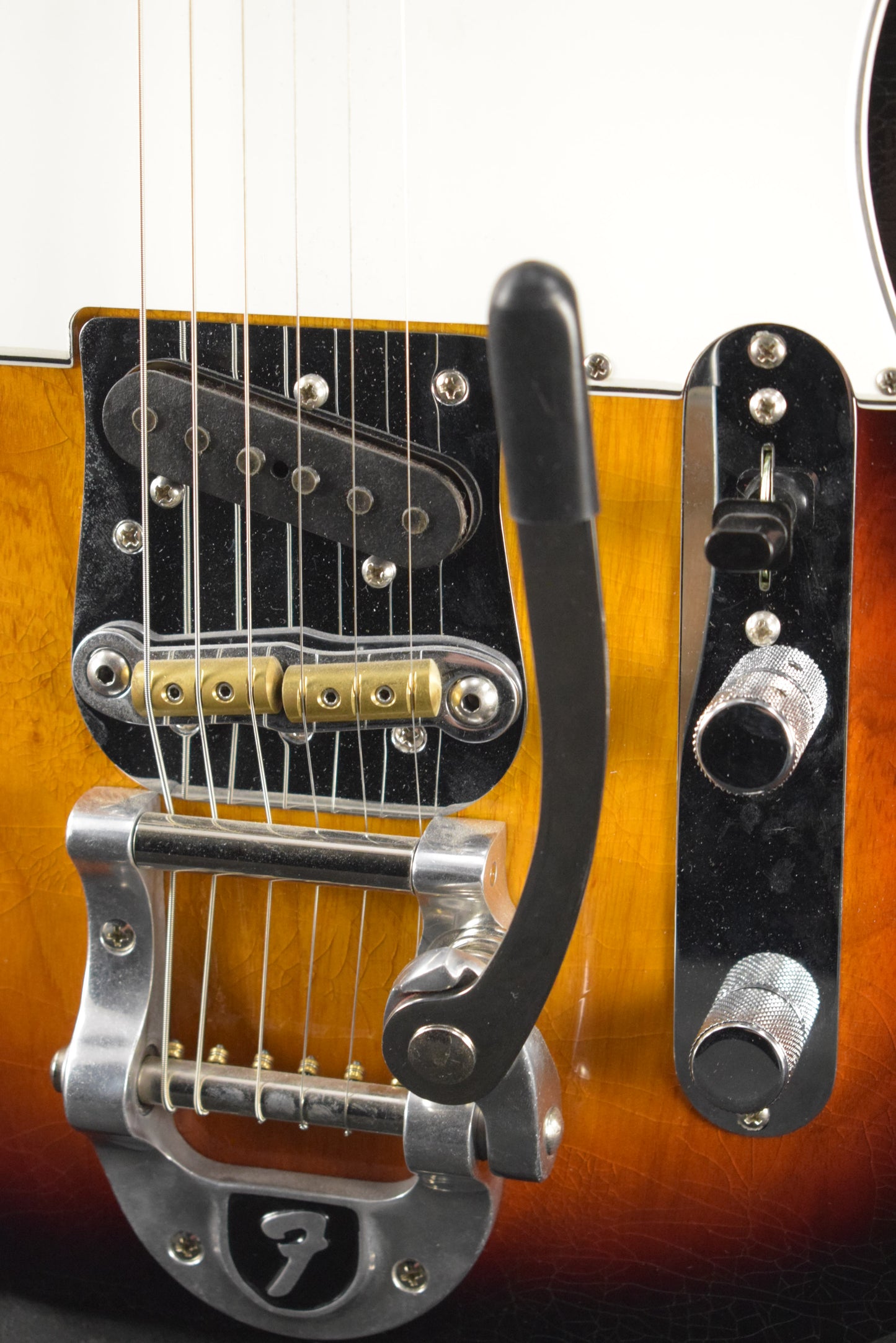 Fender Custom Shop 1967 Tele - DLX Closet Classic 3-Color Sunburst