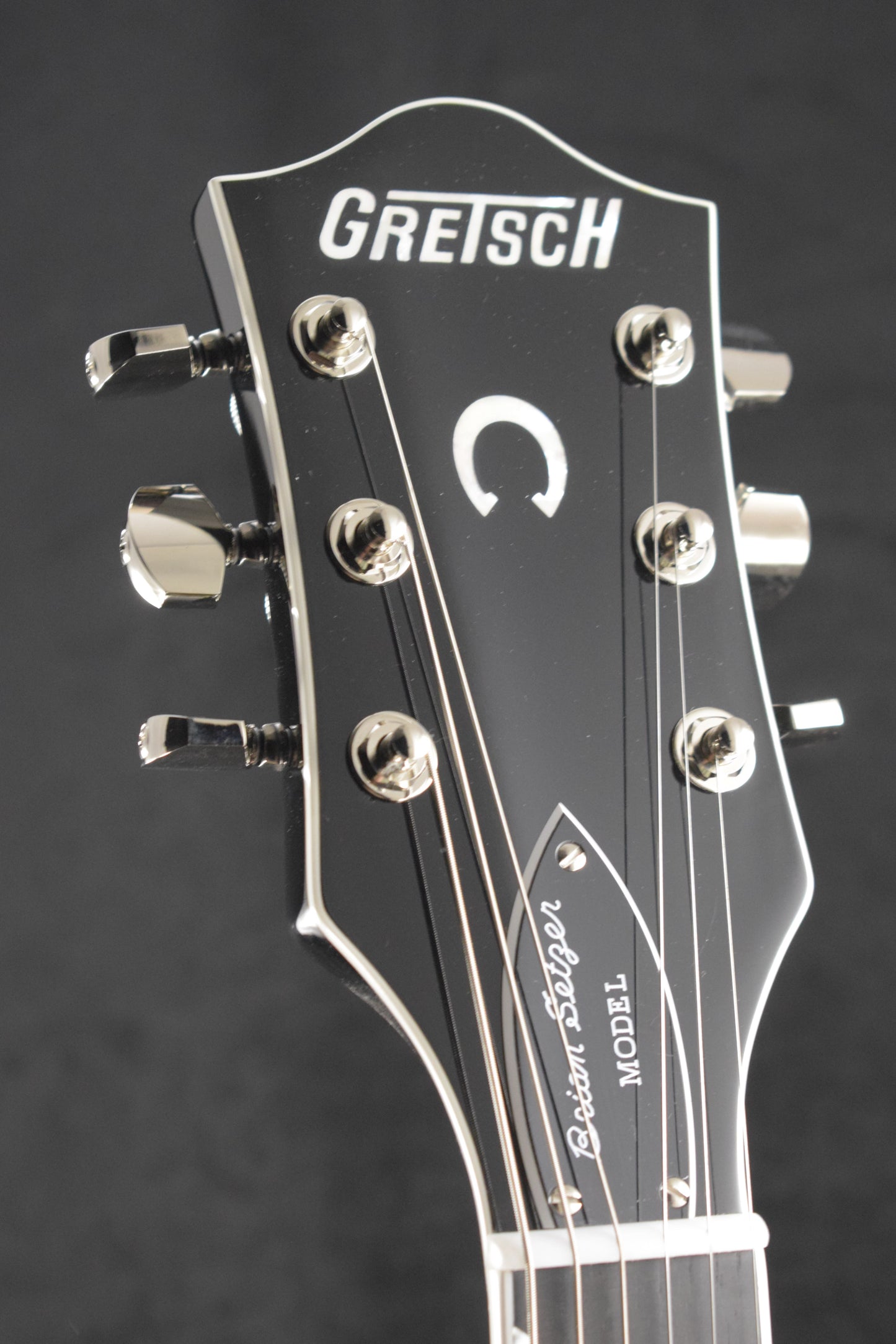 Gretsch G6120T-BSNSH Brian Setzer Signature Nashville Hollow Body with Bigsby Black Lacquer
