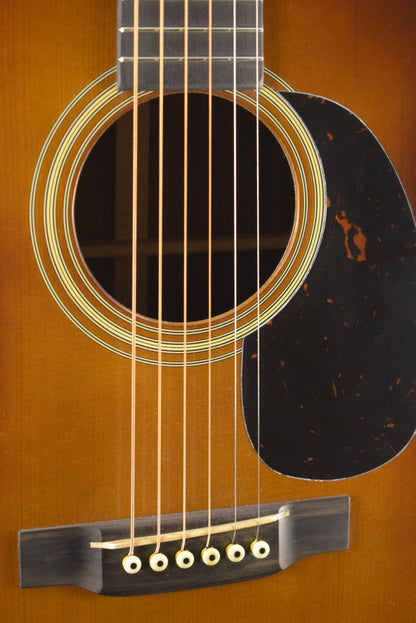 Martin Custom Shop 000-28 Authentic 1937 Stage 1 Aging Ambertone