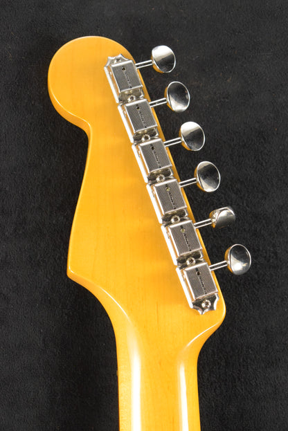 Fender American Vintage II 1961 Stratocaster Fiesta Red Rosewood Fingerboard