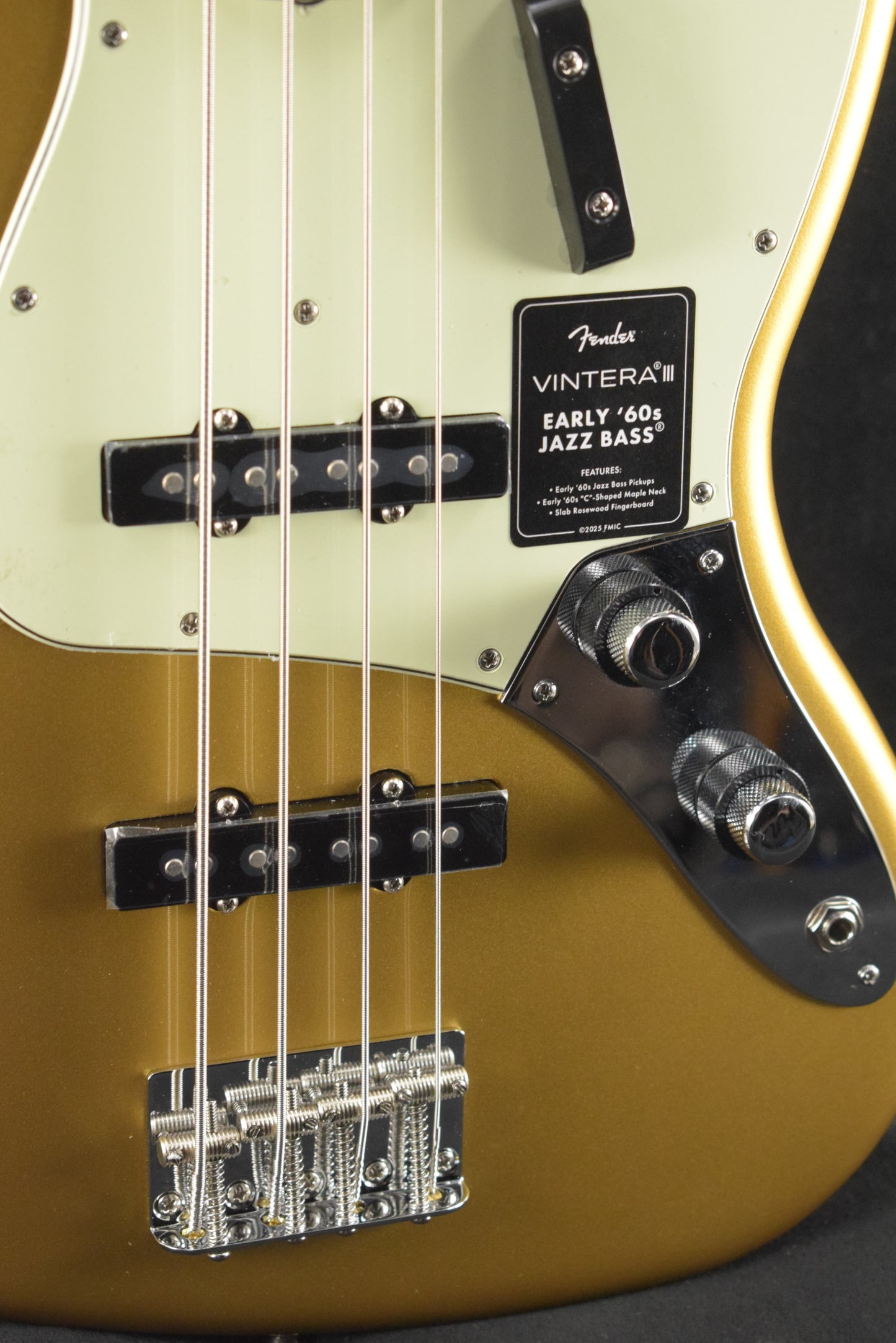 Fender Vintera III Early '60s Jazz Bass Aztec Gold Rosewood Fingerboard